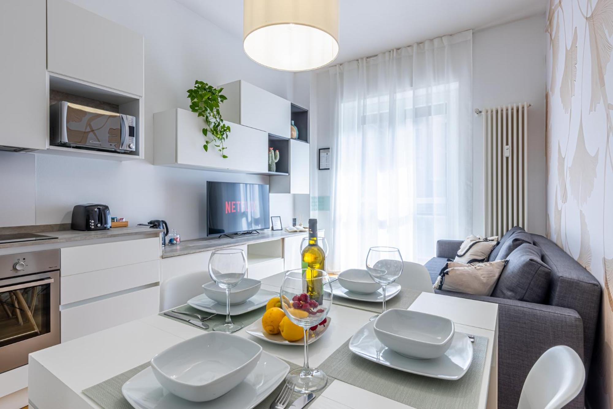 Rail24 - 9 Min Dal Duomo - Stazione Appartement